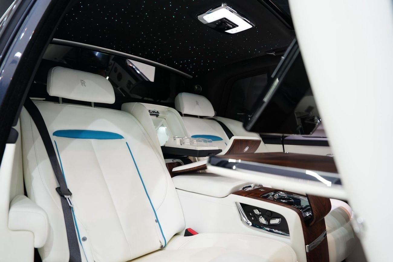 رولز رويس كولينان STD (6.8L · 12 Cyl · Automatic · Petrol · SUV/Crossover · All Wheel Drive · 5 Seats · 5 Door) VIP Rear Seats w/ Entertainment Screens, Bespoke Audio, Panoramic Roof w/ Starlight!!