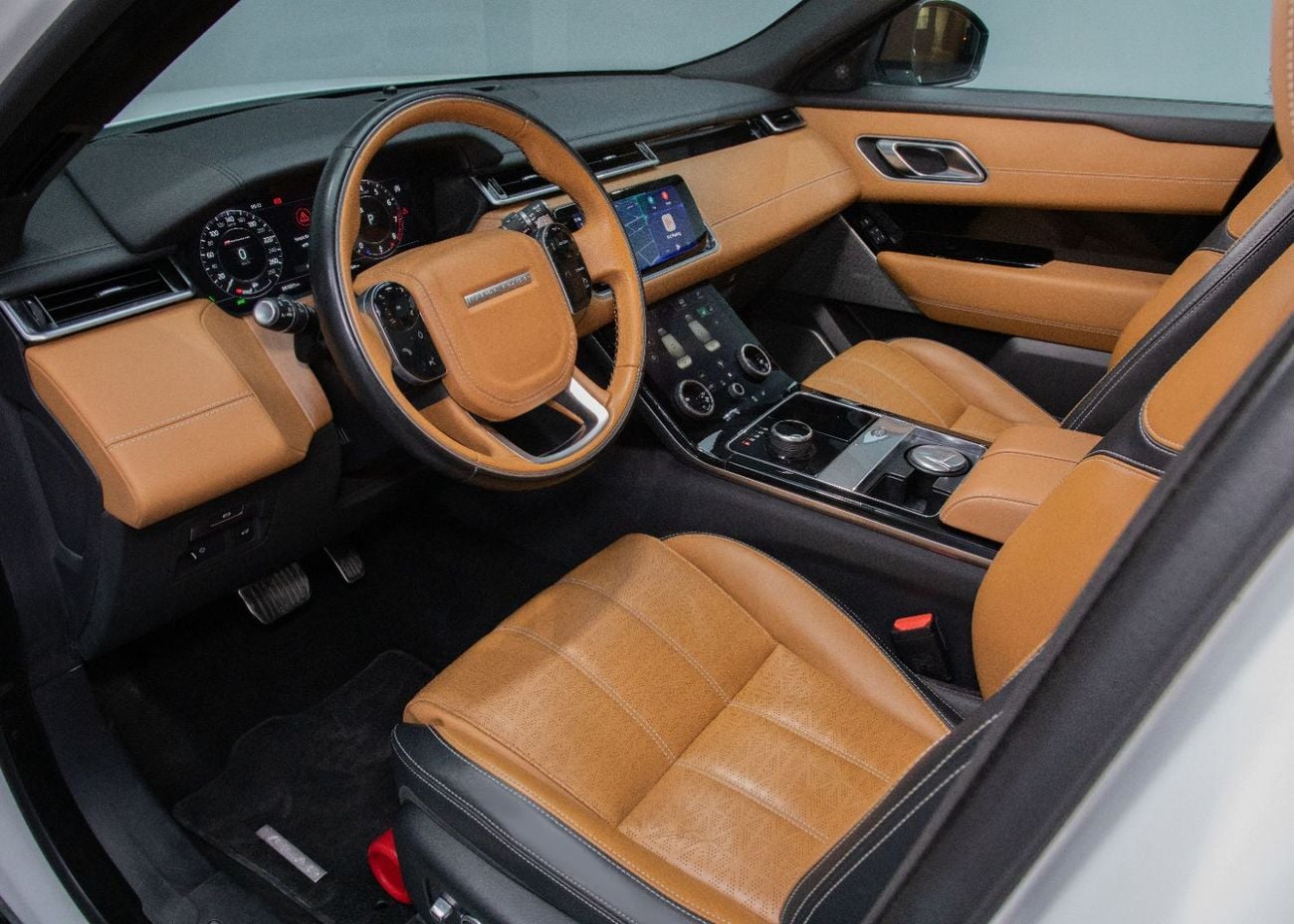 لاند روفر رينج روفر فيلار P400 R-Dynamic HSE