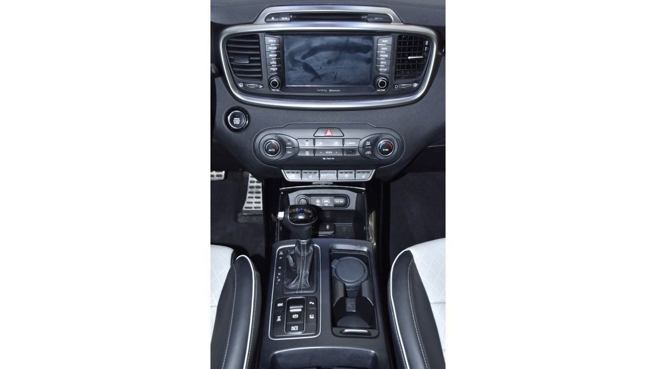 Kia Sorento EXCELLENT DEAL for our KIA Sorento AWD V6 ( 2016 Model ) in Silver Color GCC Specs