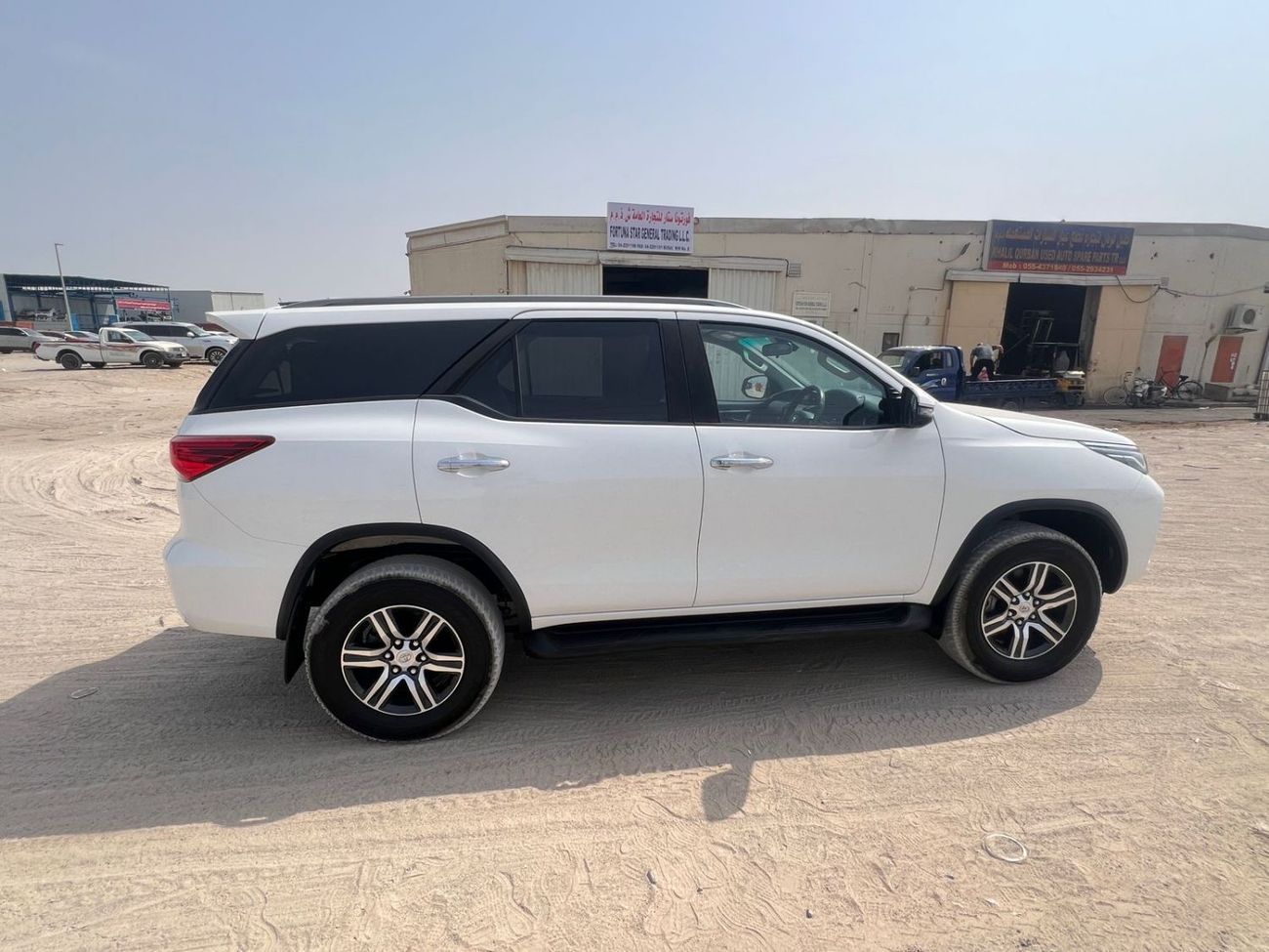 تويوتا فورتونر 2,8 LITER ,DIESEL RIGHT HAND DRIVE PUSH START