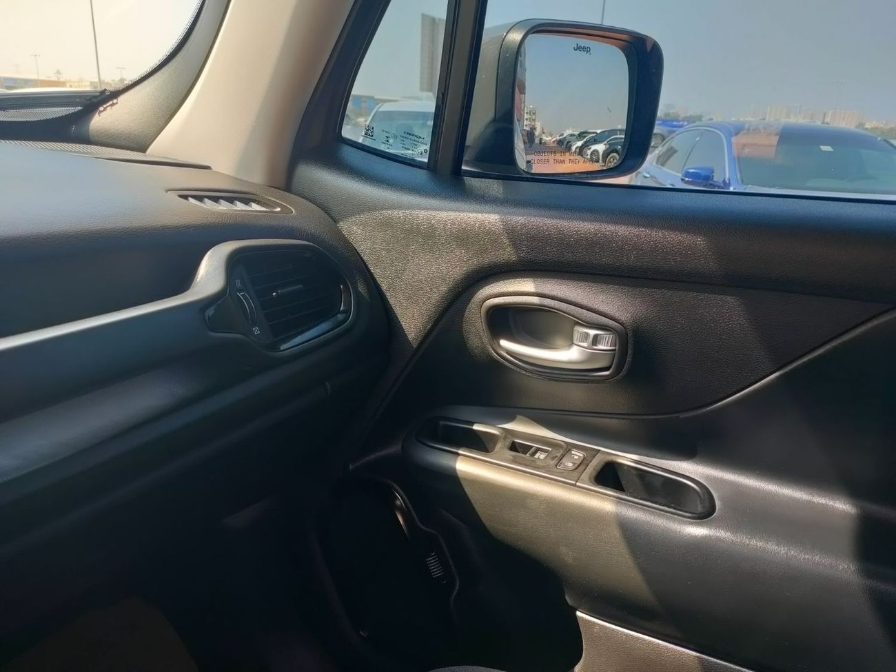 جيب رينيجيد Limited 2.4L