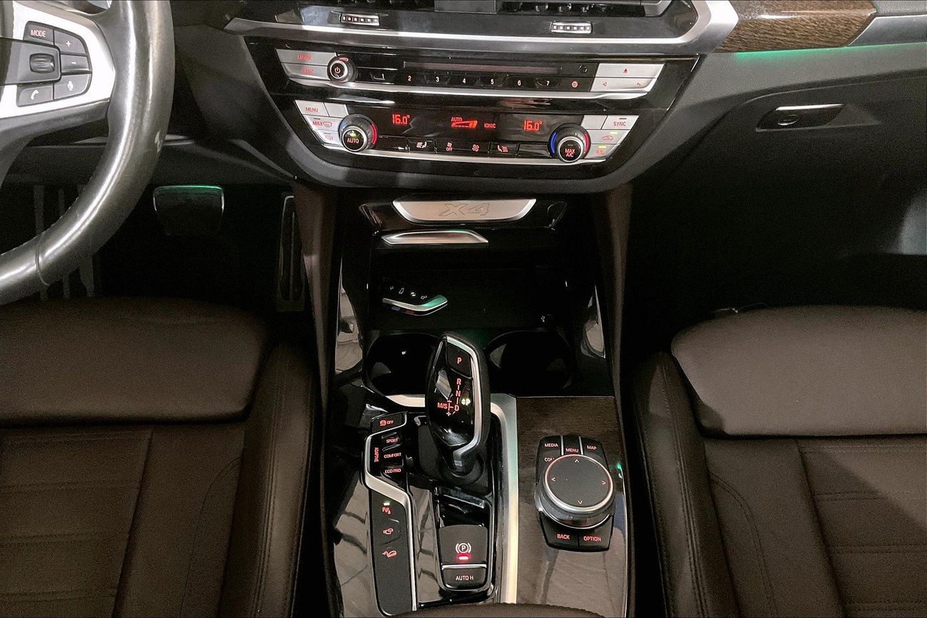 BMW X4 xDrive 30i M Sport | National Day Celebration | Guaranteed Warranty | 0 Down Payment