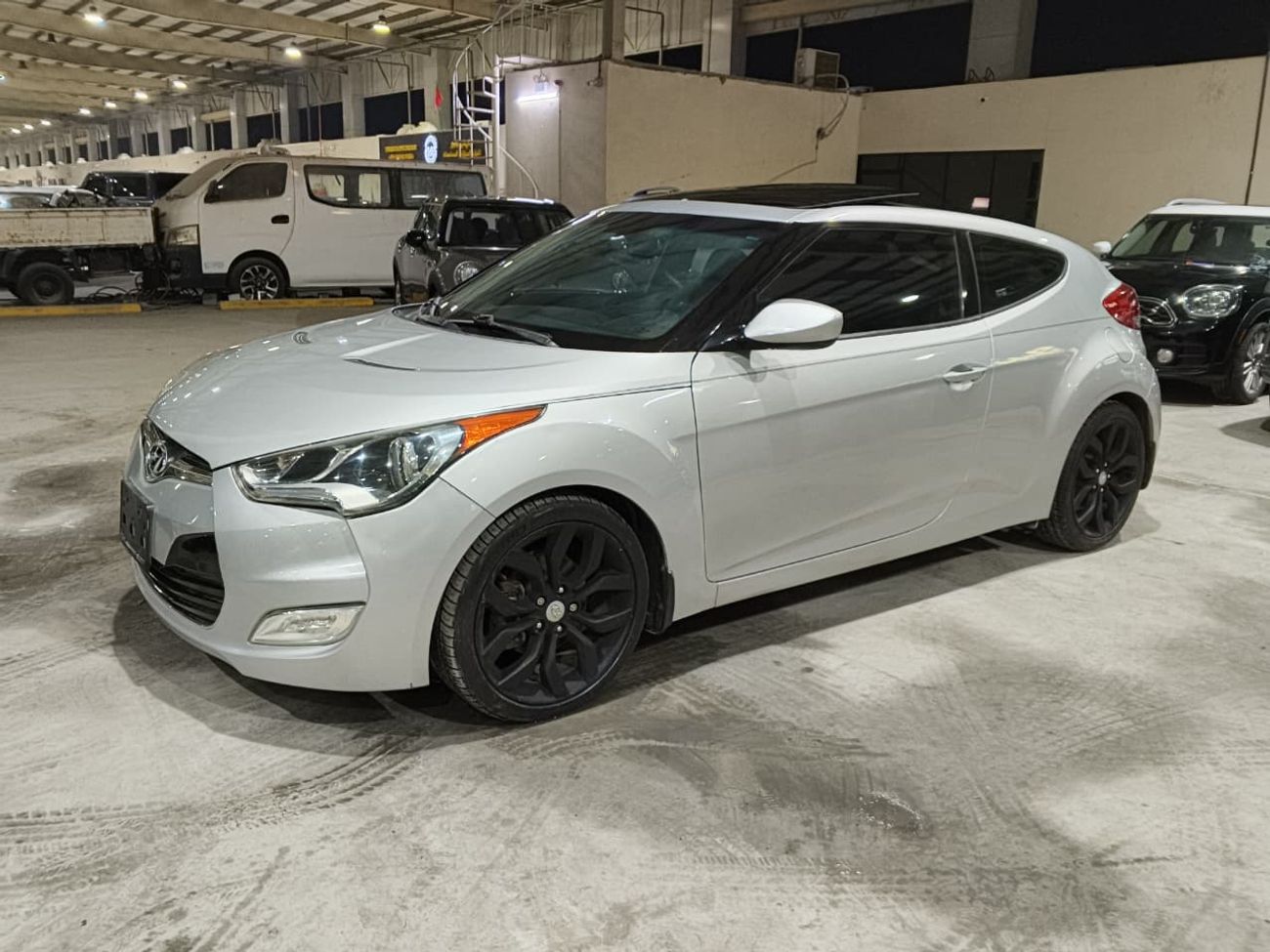 Hyundai Veloster very clean car orignal paint