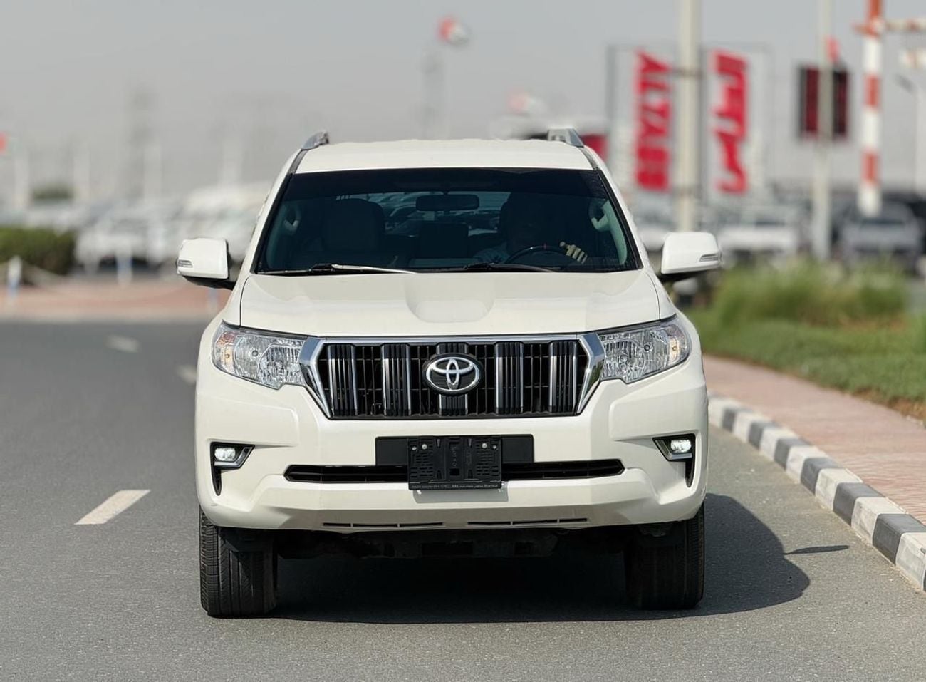 Toyota Prado Toyota Prado Year 2023 petrol cylinder v4 exterior white