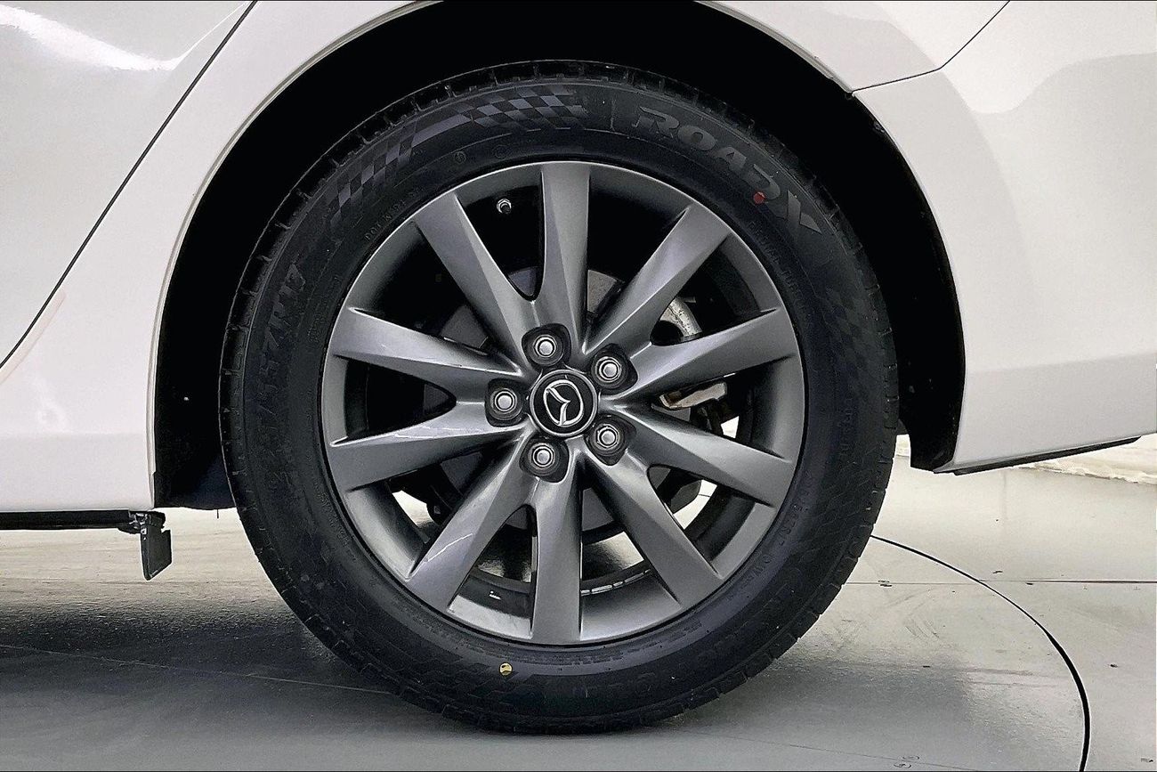 تويوتا يارس SE / E | ضمان مجاني لمدة عام | 0 دفعة أولى