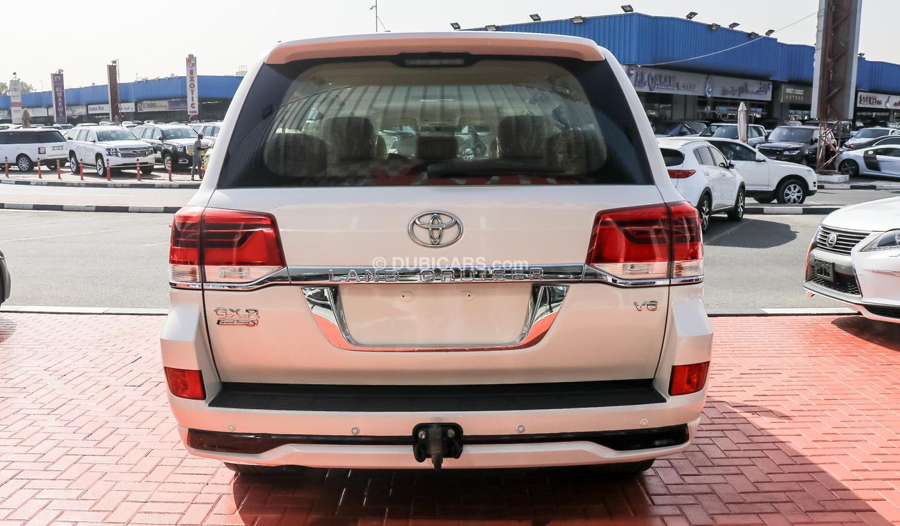 Toyota Land Cruiser GXR V6