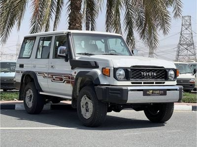 Toyota Land Cruiser 70 LC76 4.0L PTR M/T // 2025 // HIGH OPTION WITH DVD & BACK CAMERA , POWER WINDOWS , COOL BOX // SPECIA