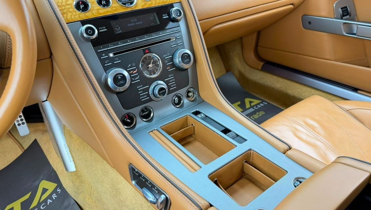 Aston Martin DB9 STANDARD