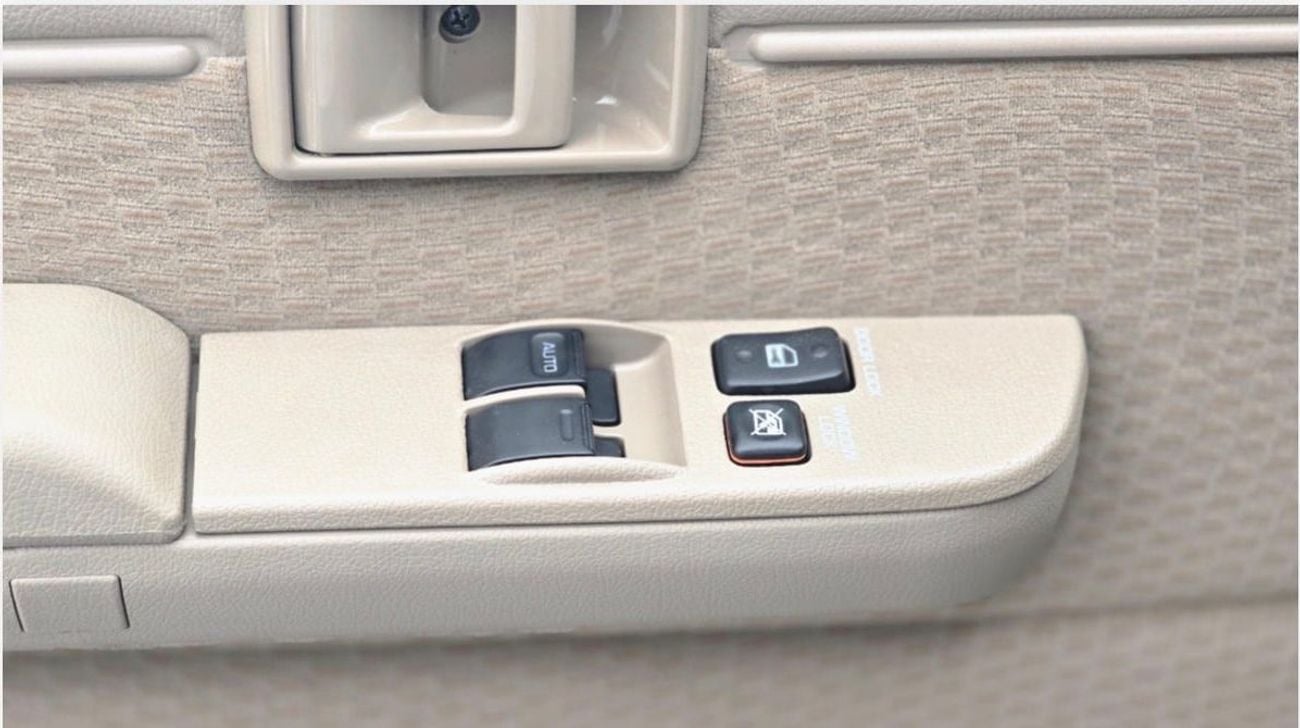 Toyota Land Cruiser 70