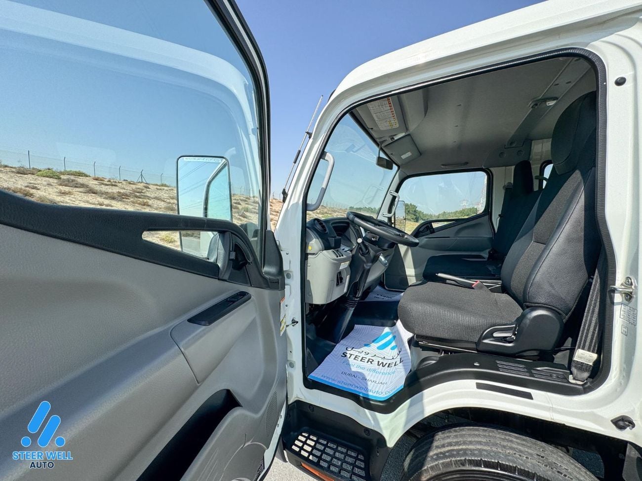 Mitsubishi Fuso Canter 3.0L RWD Dual Cab Diesel Cargo Truck Body | White