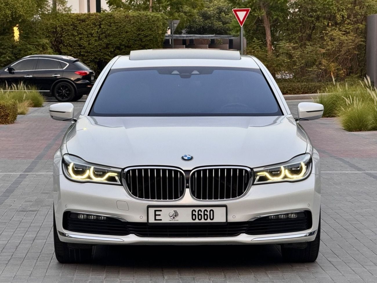 BMW 730Li Luxury BMW 730LI