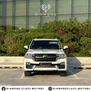 Toyota Land Cruiser Toyota Land Cruiser VXR Full option  GCC  Under Warranty  Full Service History