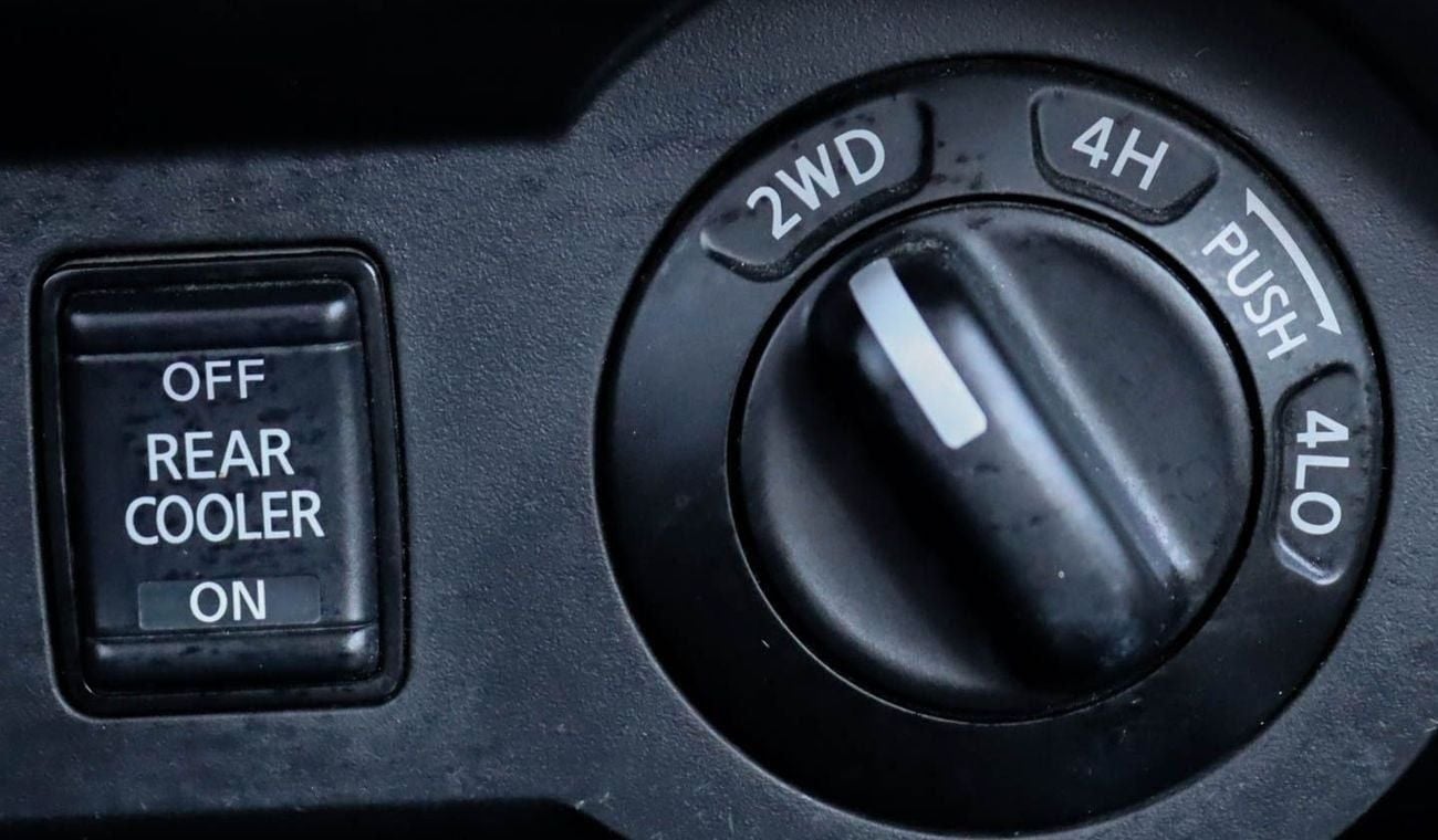 نيسان إكستيرا SE 2.5L 4WD Nissan x-terra 2.5L 2021, SE, 4WD, GCC accident-free in excellent condition, 1264 P.M