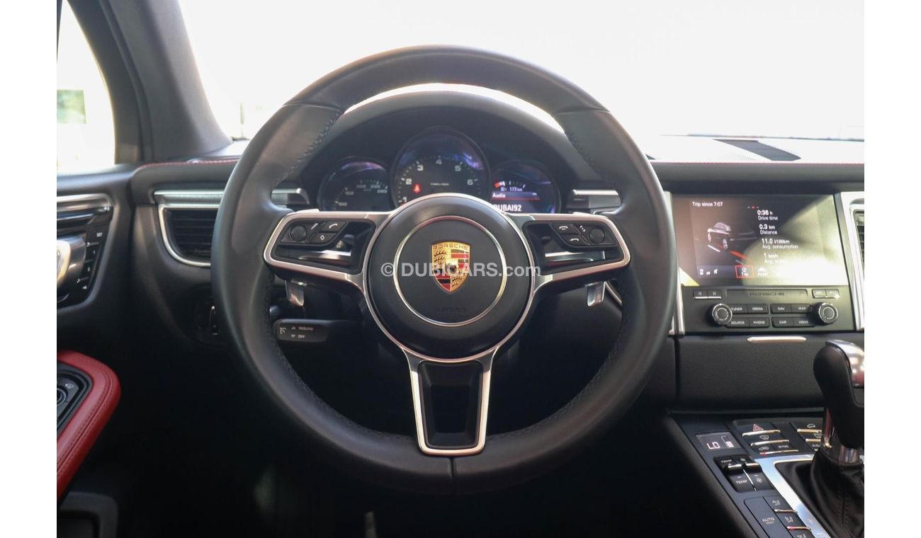 Porsche Macan 95B