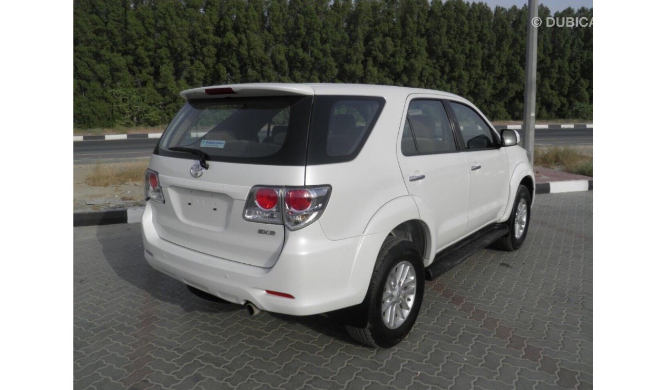 Toyota Fortuner 2014  V4