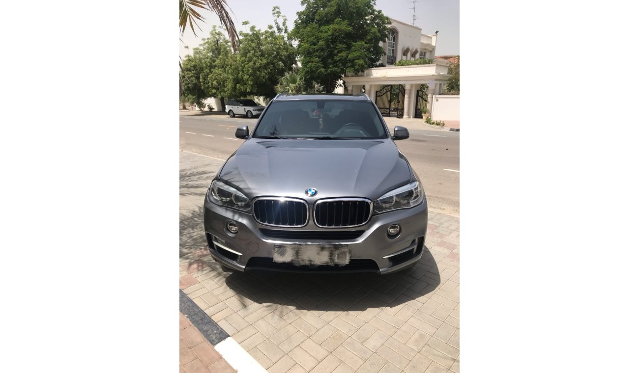 بي أم دبليو X5 7 seats BMW X5 with 2 years warranty