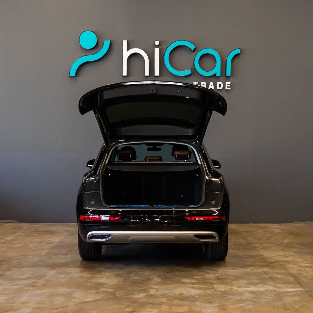 Audi Q5 45 TFSI Quattro 2.0L AED 1,628 pm • 0% Downpayment • Audi Q5 45Tfsi • 1 Year Warranty