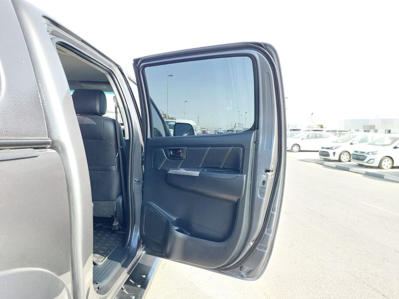 تويوتا هيلوكس TOYOTA HILUX PICKUP RHD 2014 MODEL 3.0 L DIESEL AUTOMATIC(PM35606)