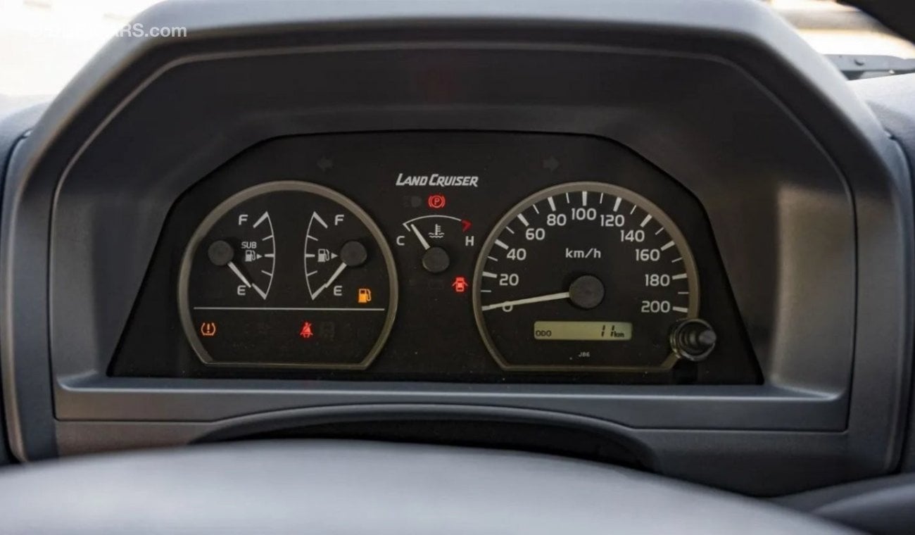 تويوتا لاند كروزر بيك آب Land cruiser single cabin 4.5L diesel