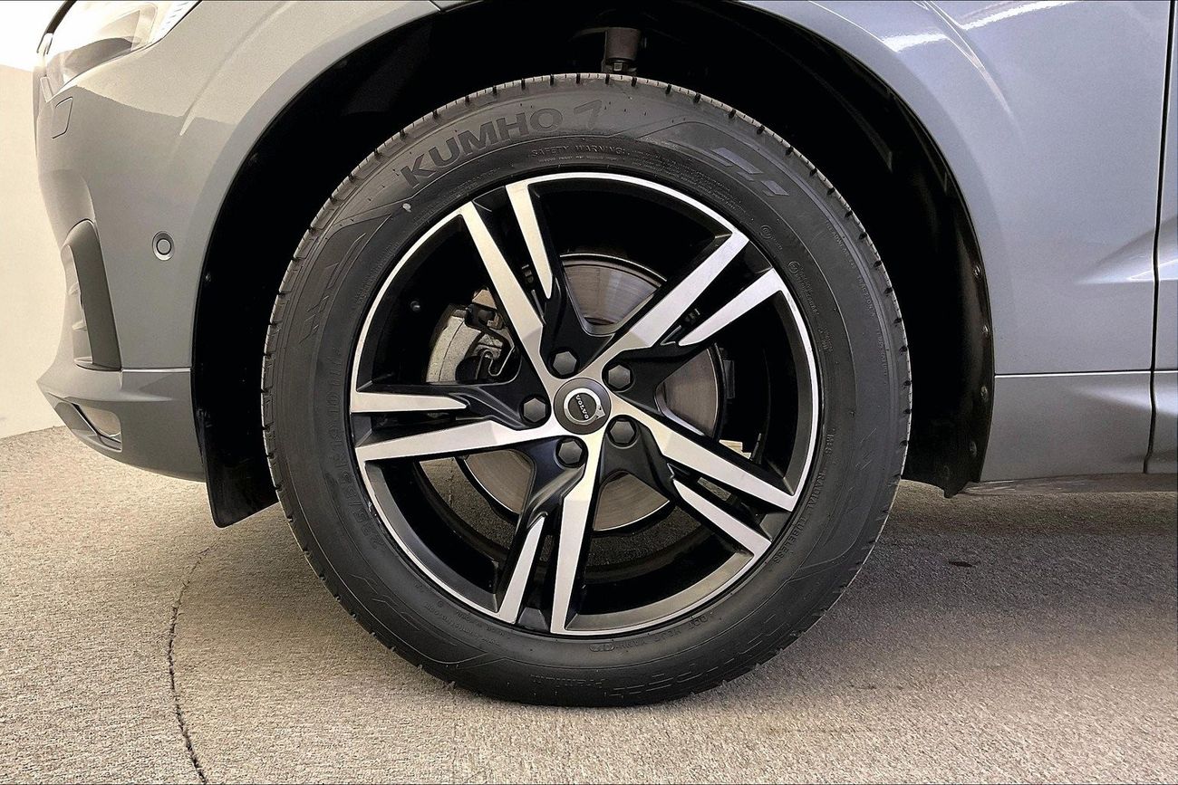 كاديلاك XT6 Premium Luxury | شامل الضمان | 0 ﺪﻔﻋﺓ ﺃﻮﻟﻯ