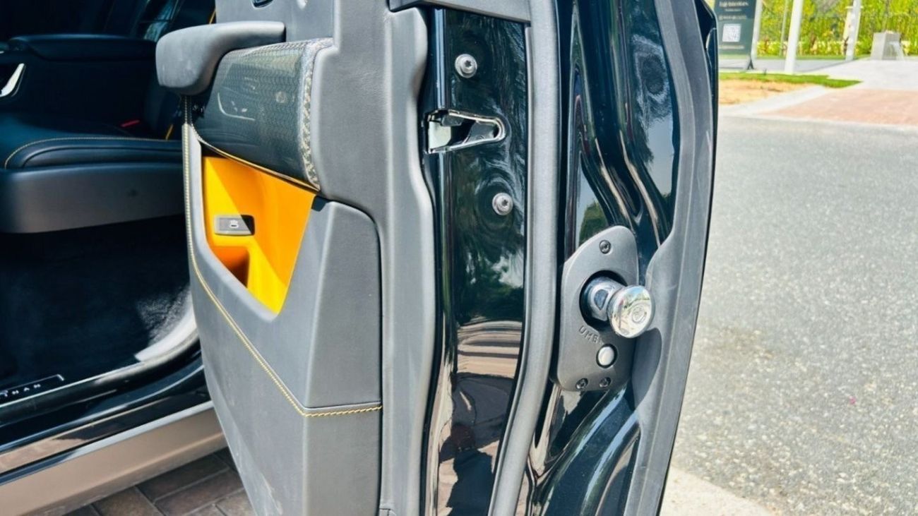 Rolls-Royce Cullinan ROLLS ROYCE CULLINAN 2021 BLACK BADGE | FSH | UNDER WARRANTY | STARLIGHT | GCC SPECS