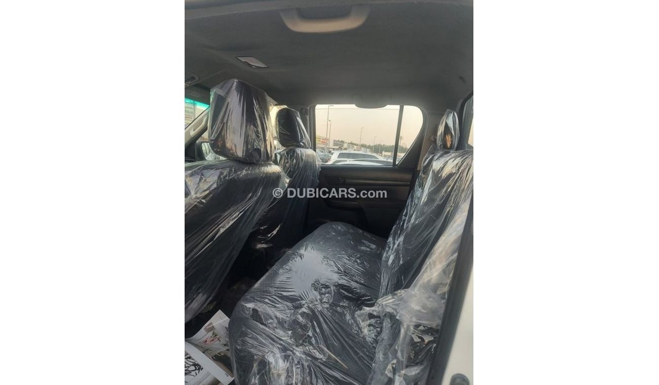 Toyota Hilux DC 4WD 2.4L DIESEL AUTOMATIC TRANSMISSION