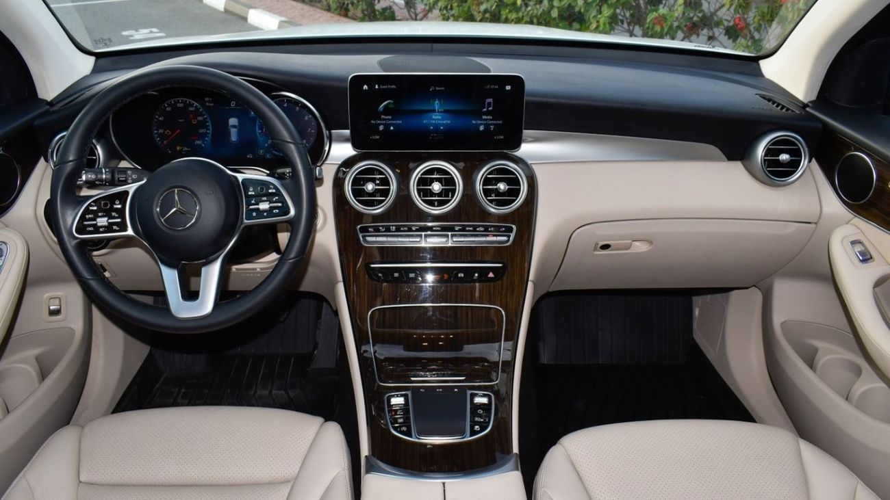 Mercedes-Benz GLC 300 4MATIC Mercedes GLC300 AMG / 2022 / USA