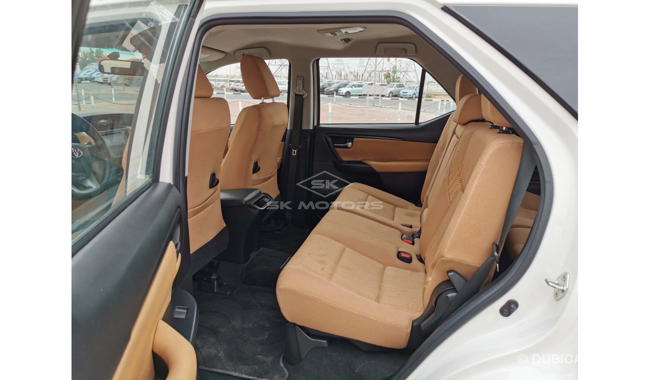 تويوتا فورتونر EXR, 2.7L Petrol, Alloy Rims, CD Player, Rear A/C, Rear Parking Sensor (LOT #2459)