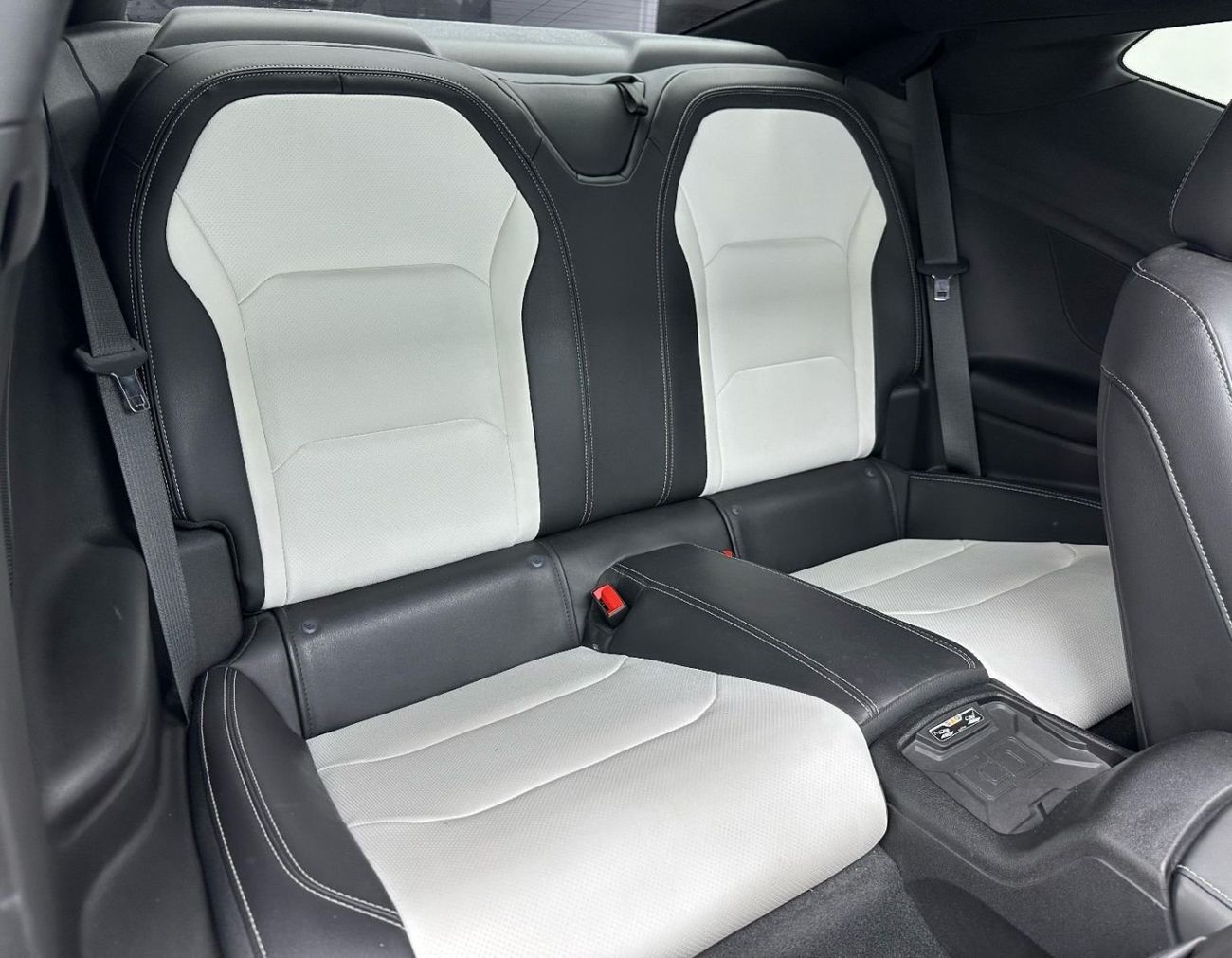 Chevrolet Camaro RS 3.6L (335 HP) 2022 Cehvrolet Camaro RS, Warranty, Full Chevrolet Service History, Low Kms, GCC