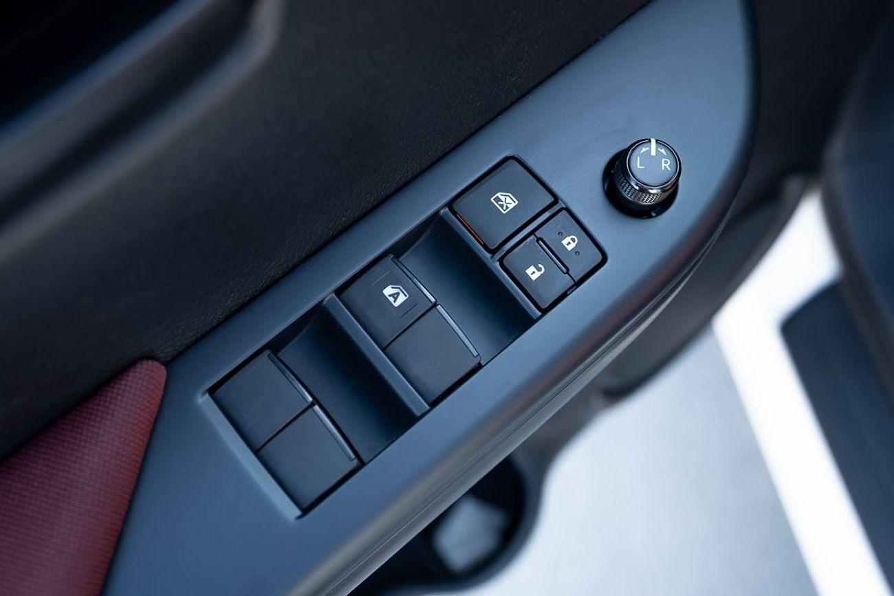 تويوتا هيلوكس Manual Transmission 4x2