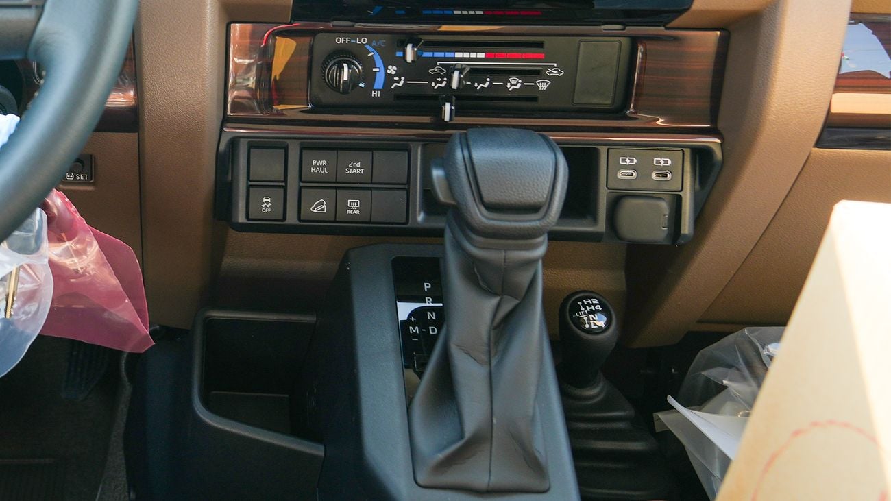 Toyota Land Cruiser LX V6