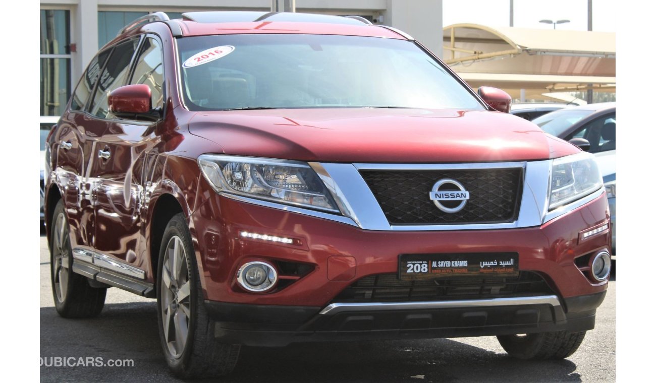 Nissan Pathfinder Nissan Pathfinder 2016 GCC Full Option No. 1 in excellent condition without accidents, very clean fr