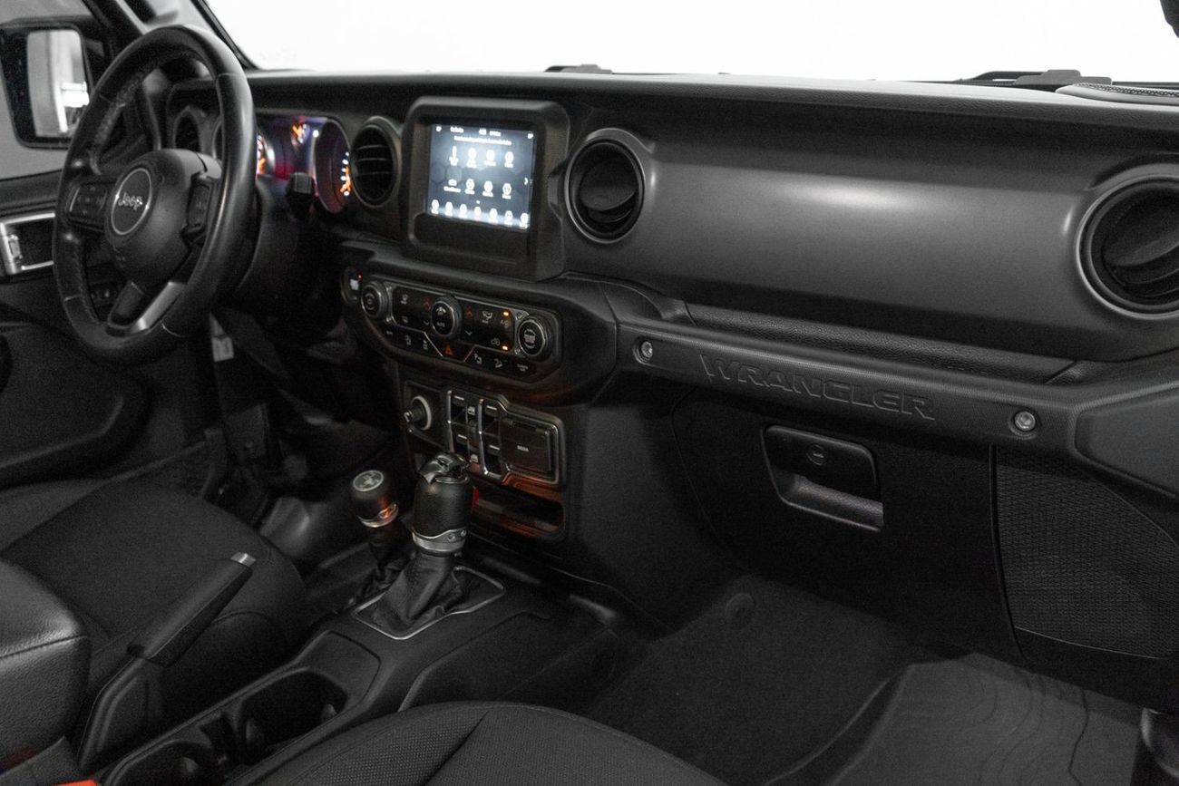 Jeep Wrangler Unlimited Willys 2020 Jeep Wrangler Unlimited Willy’s Edition / Full Jeep Service History