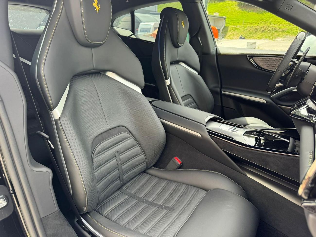 Ferrari Purosangue Purosangue