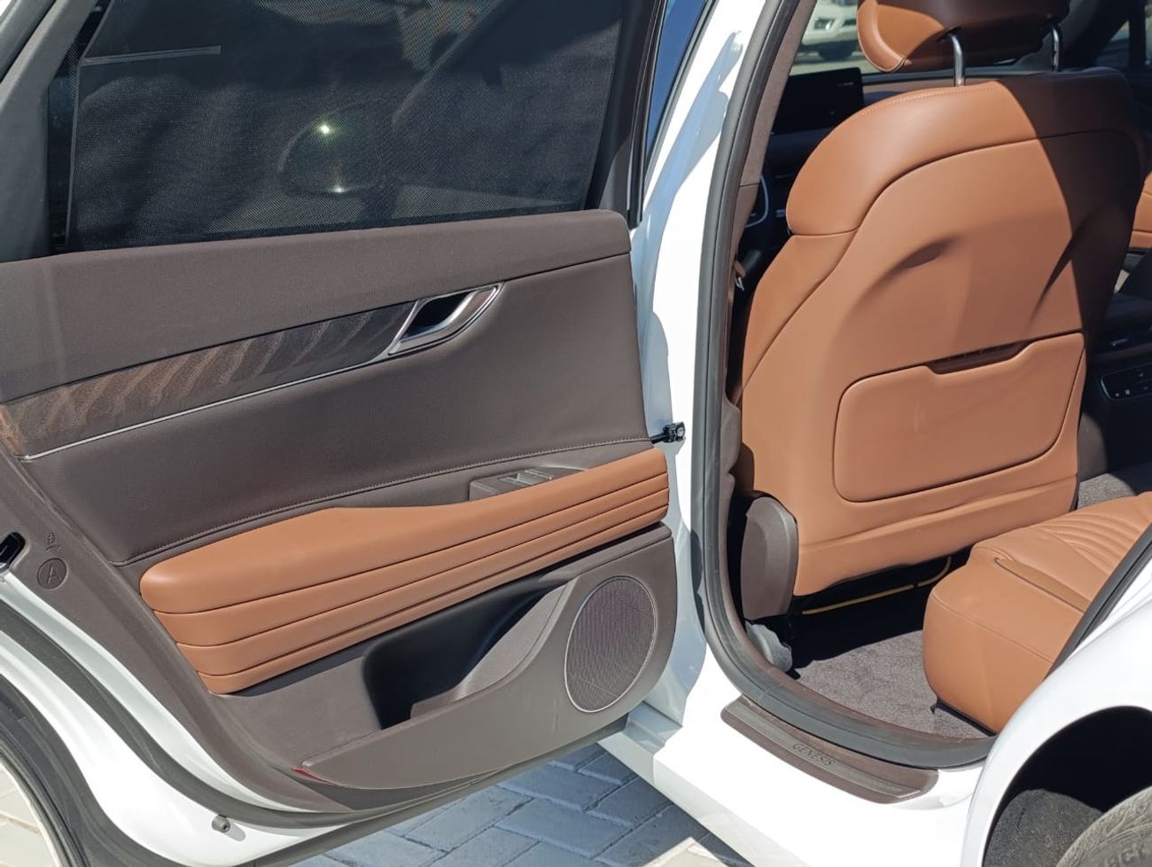 جينيسس G80 Platinum 2.5L AWD