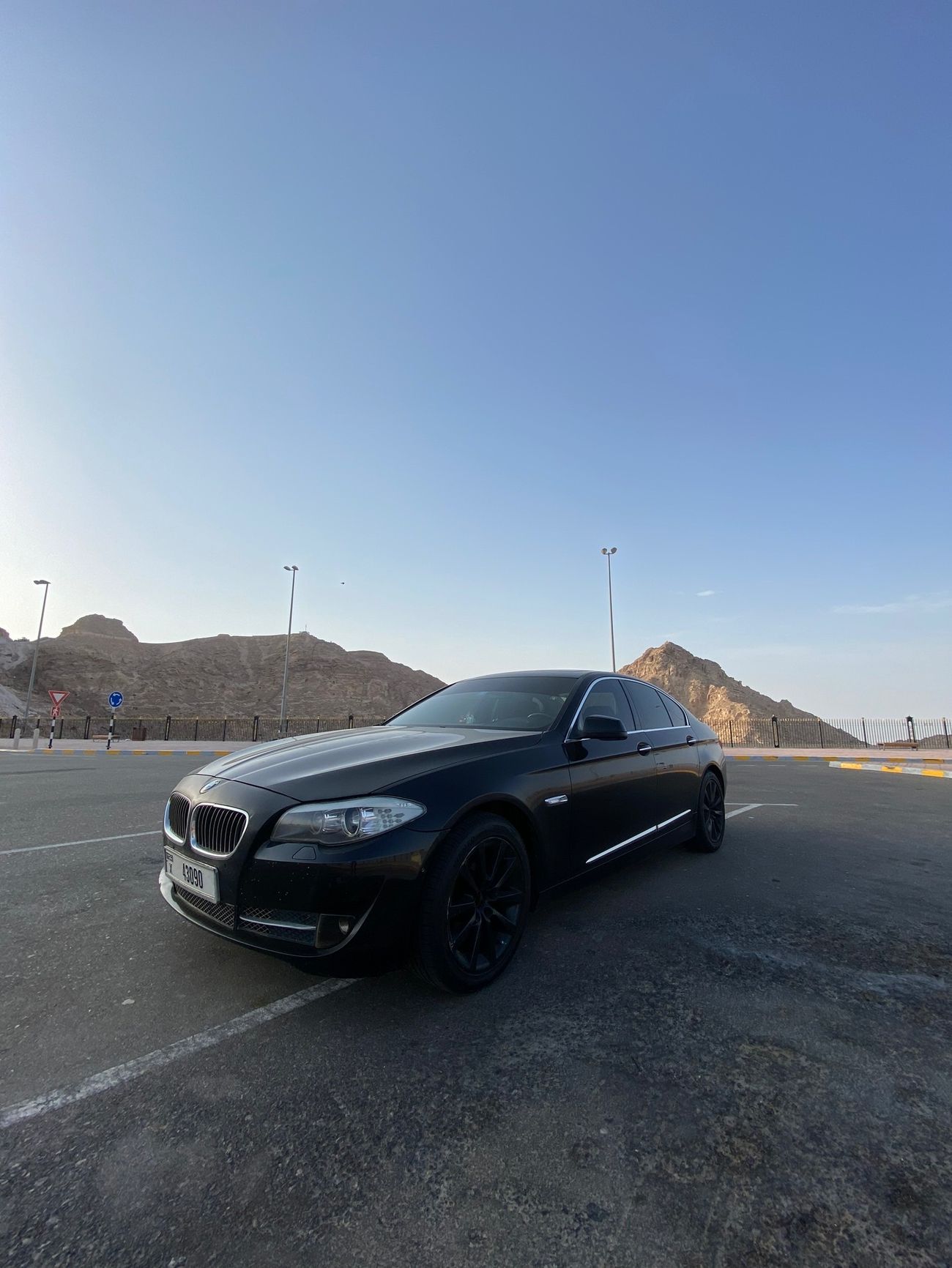 بي أم دبليو 528i Executive 2.0L