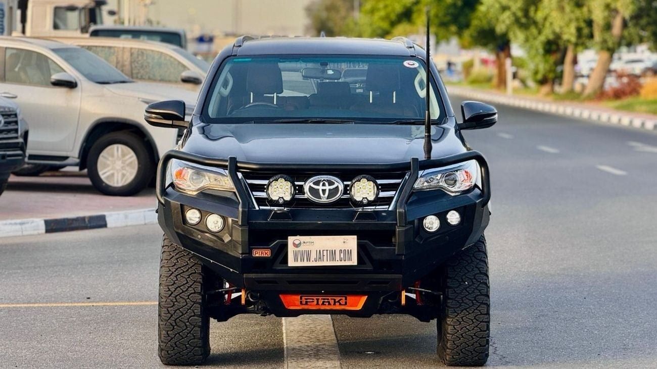 تويوتا فورتونر PREMIUM CONDITION | 2.8L DIESEL ENGINE | RHD |