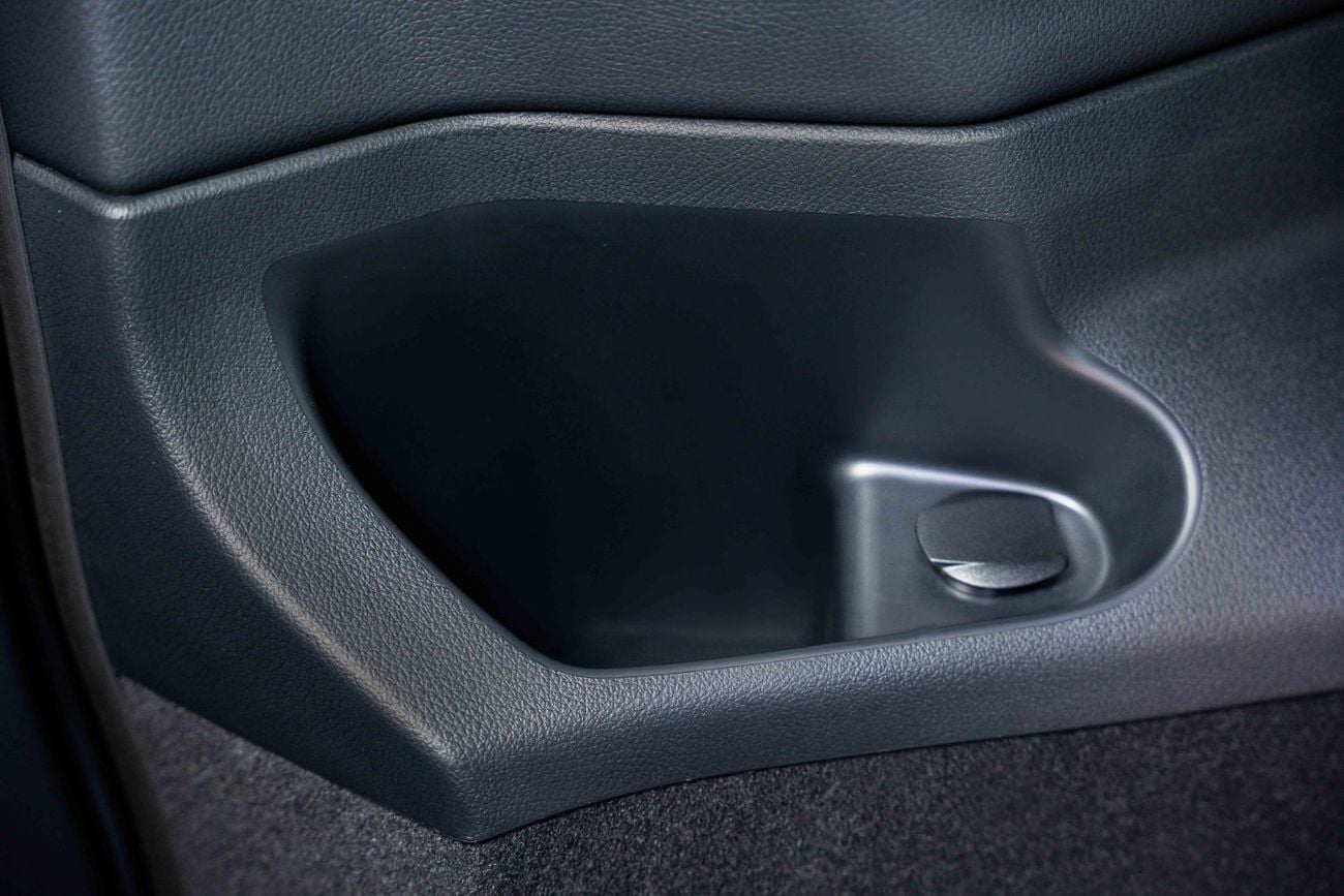 Mercedes Benz V300 AVANTGARDE 2025 Mercedes-Benz V-Class V 300 GCC Specs