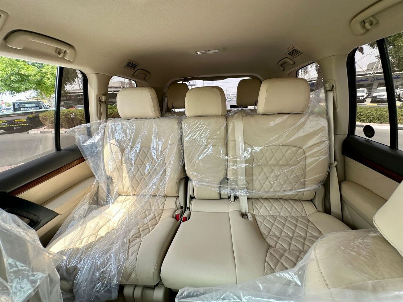 تويوتا لاند كروزر Toyota landcruise 2018Model Engine 4.0 petrol v6 colour Black Transmission Automatic Interior.Begie 