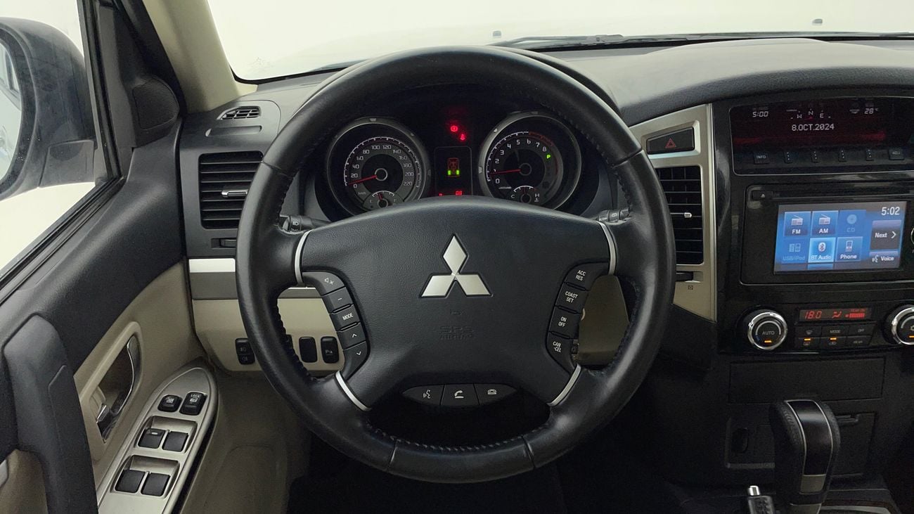 ميتسوبيشي باجيرو GLS LOWLINE 3.5 | بدون دفعة مقدمة | اختبار قيادة مجاني للمنزل