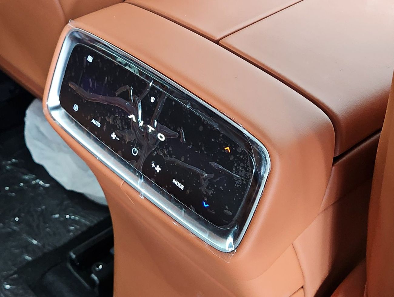 Aito 9 Full option - 0-100 in 4.3 seconds - 523 horsepower - 150 kilometer charging range in 5 minutes (fas