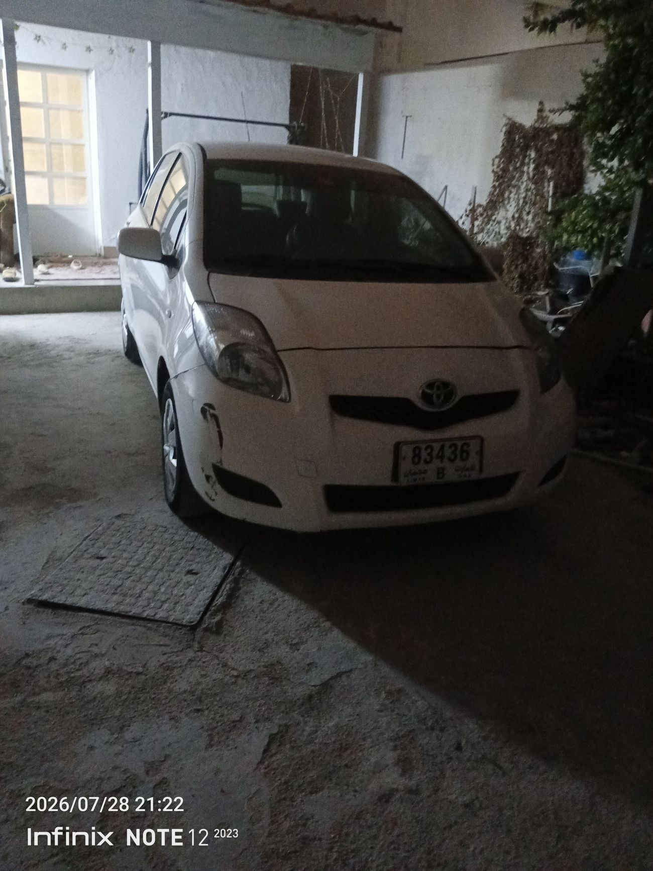 Toyota Yaris BASE
