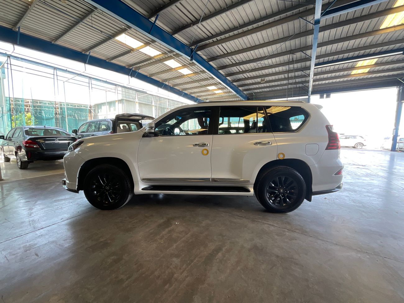 لكزس GX 460 4.6 PLATINUM AUTO 4WD | شامل الضمان | 0 ﺪﻔﻋﺓ ﺃﻮﻟﻯ