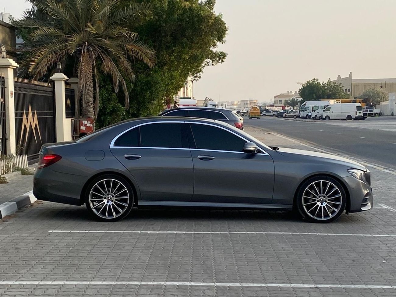 Mercedes Benz E300 Std