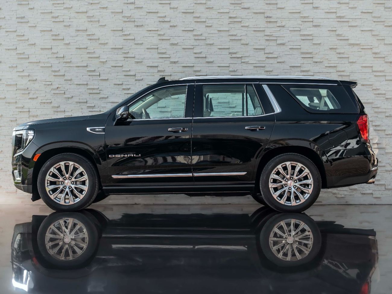 GMC Yukon 6.2 V8 Denali (AWD)