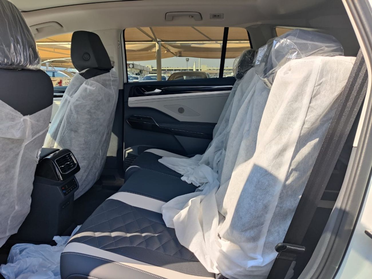 Volkswagen ID.6 CROZZ PRO 7 SEATER AUTOMATIC TRABSMISSION