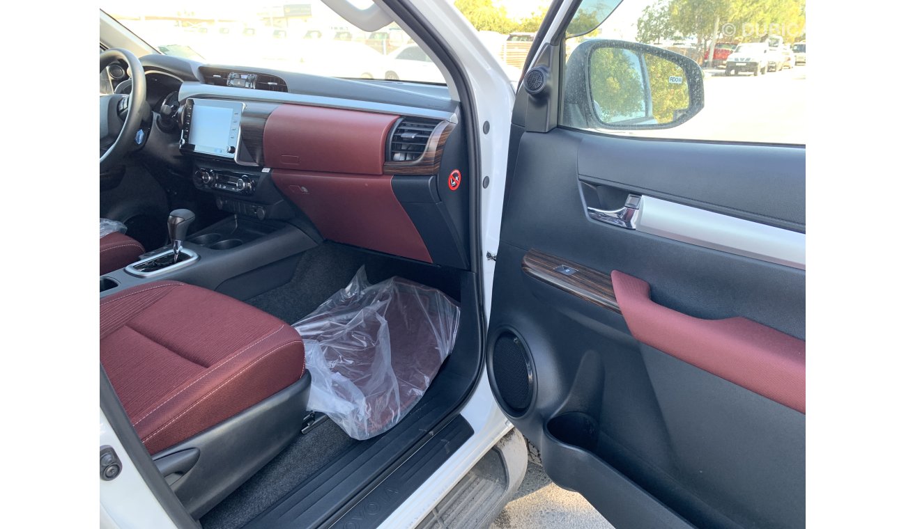 Toyota Hilux SR5 PETROL 2021 ( PUSH START - WOOD )