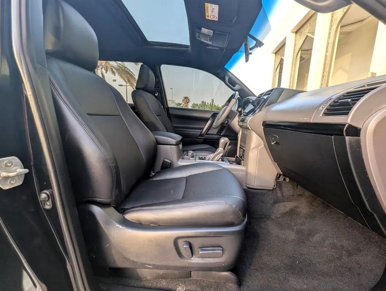 تويوتا برادو VXR V6 4.0L Full Option | GCC Specs | Excellent Condition