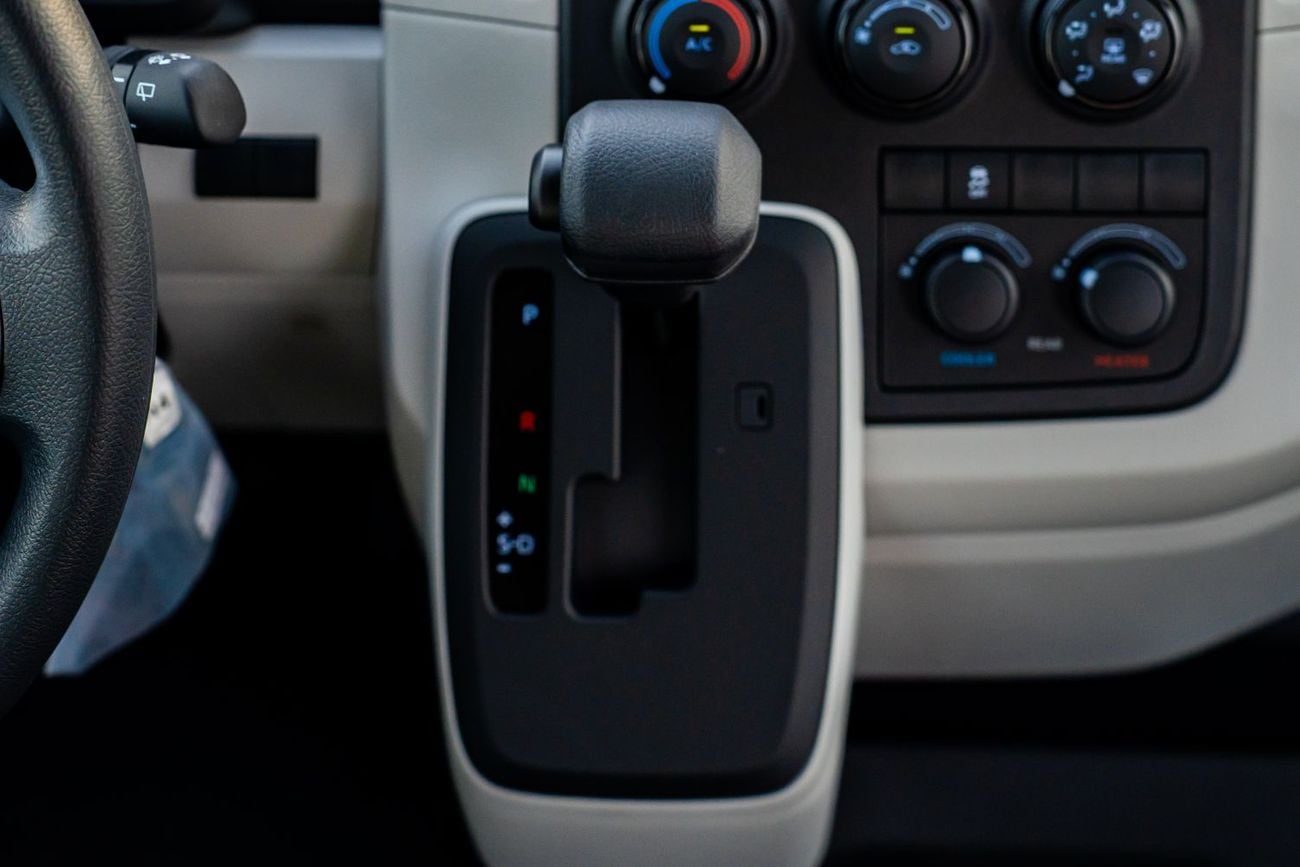 Toyota Hiace Toyota Hiace 2026  DLX 2026 3.5L petrol 3.5-liter V6 , automatic