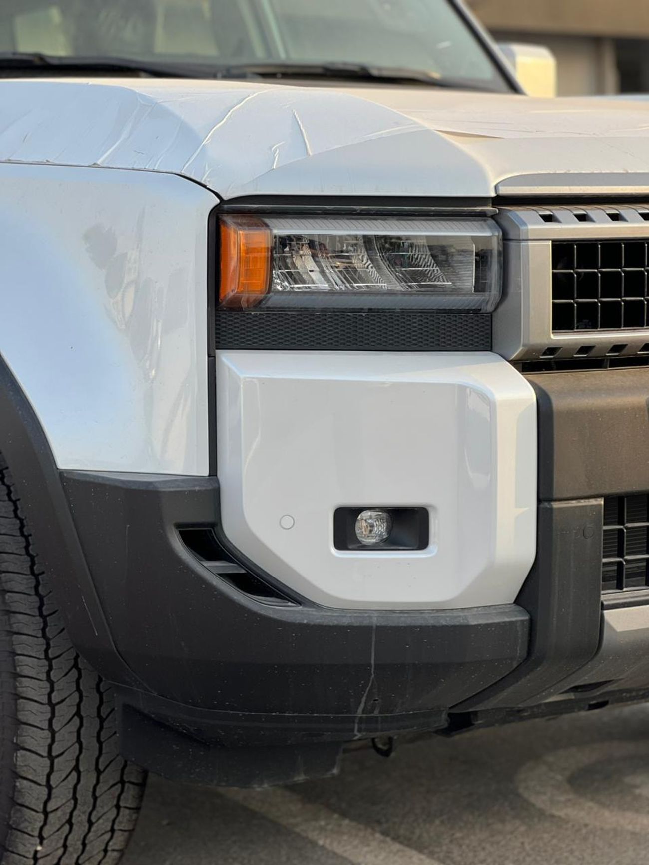 Toyota Prado txl 2.8T - Automatic . deseil . SUV/Crossover . Four Wheel Drive . 7 Seats . 5 Doors ▾